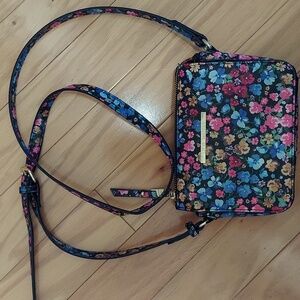 Steve Madden crossbody bag